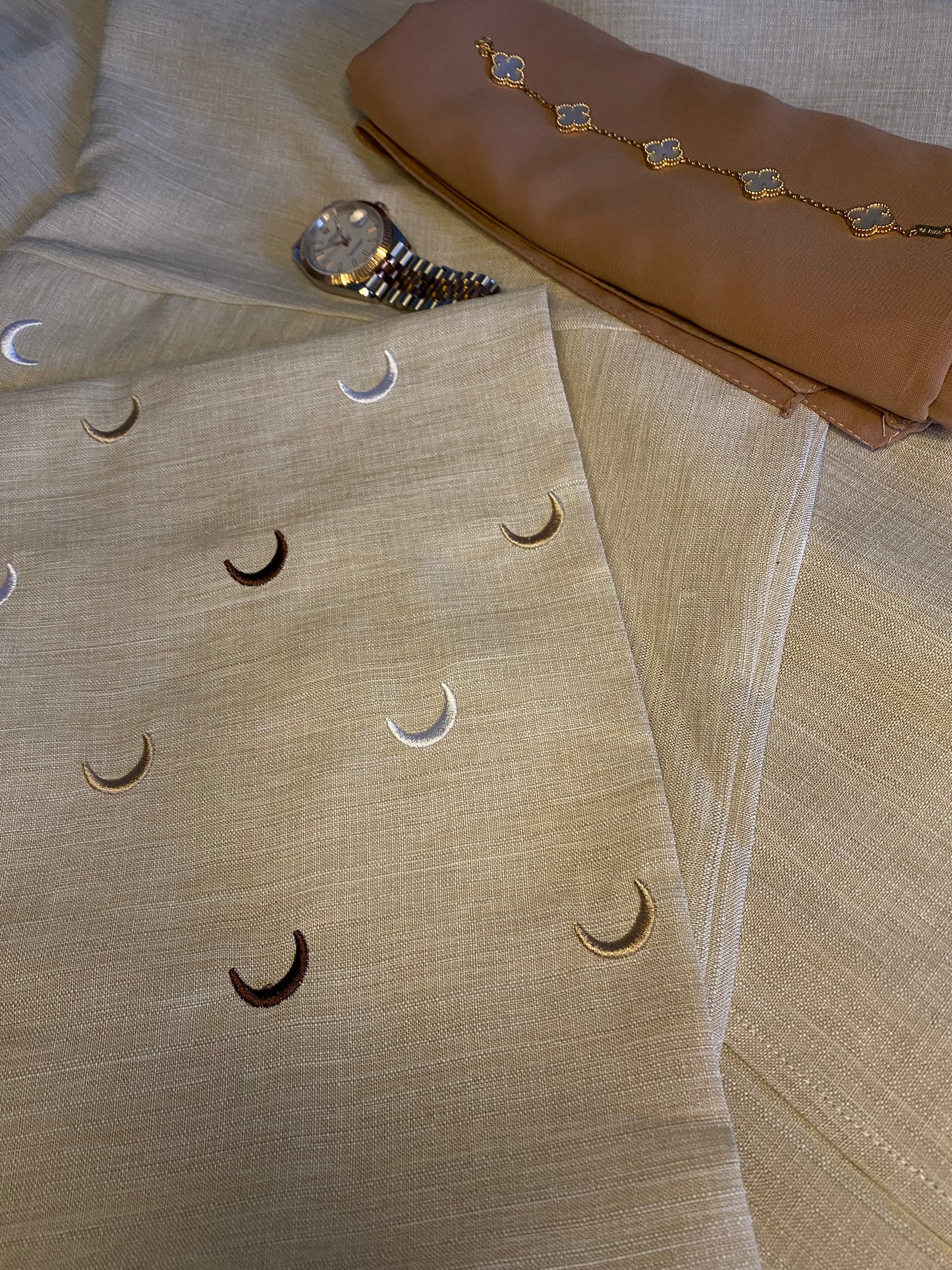 QAMAR Beige